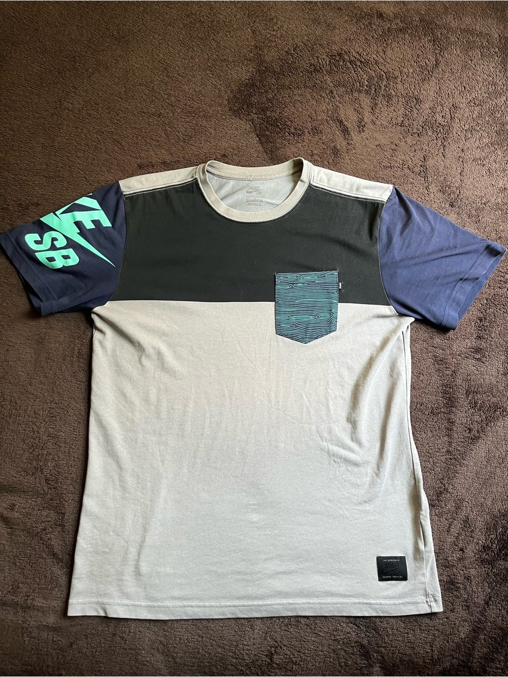 Nike SB Tee